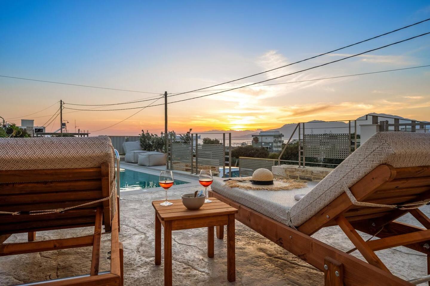 Ammokrinos Luxury Homes,150M From The Beach Kalamaki  Exterior photo