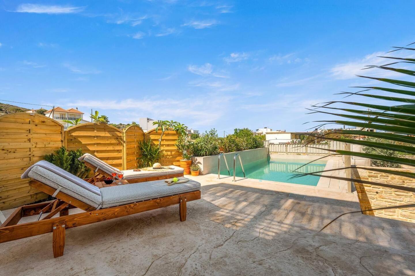 Ammokrinos Luxury Homes,150M From The Beach Kalamaki  Exterior photo