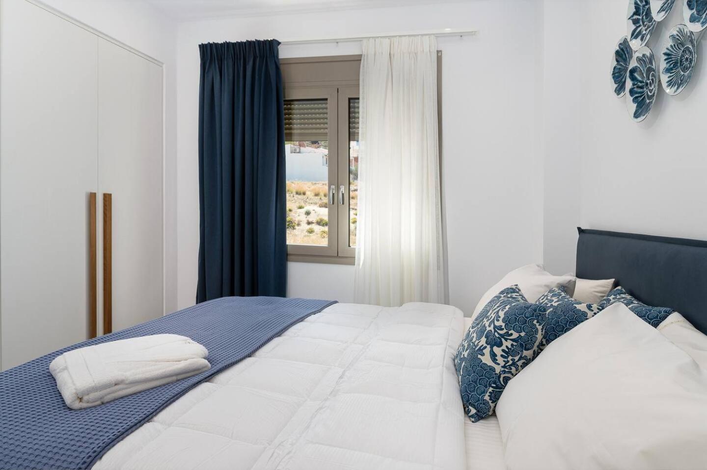 Ammokrinos Luxury Homes,150M From The Beach Kalamaki  Exterior photo