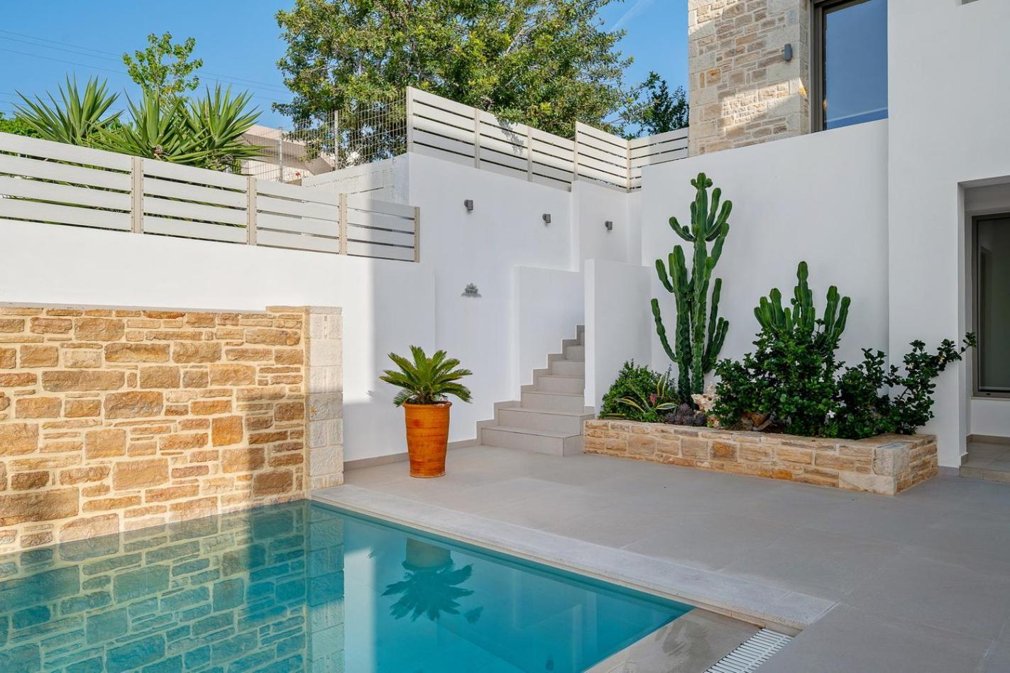 Ammokrinos Luxury Homes,150M From The Beach Kalamaki  Exterior photo