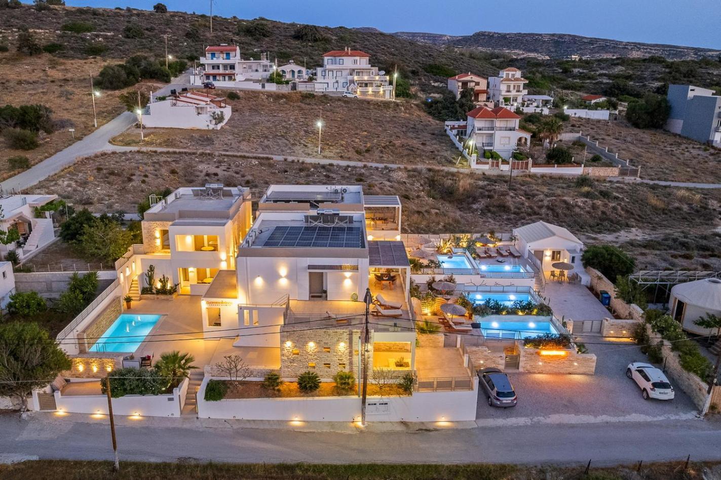 Ammokrinos Luxury Homes,150M From The Beach Kalamaki  Exterior photo